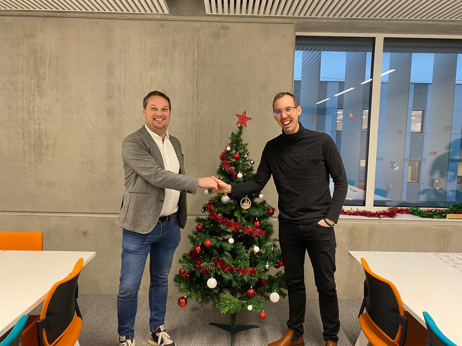 Former CFO, Mathieu Delveaux (left), during the final handover with newly appointed CFO, Paul Mauhin, at the radiomics.bio office. 